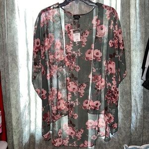 NWT floral kimono